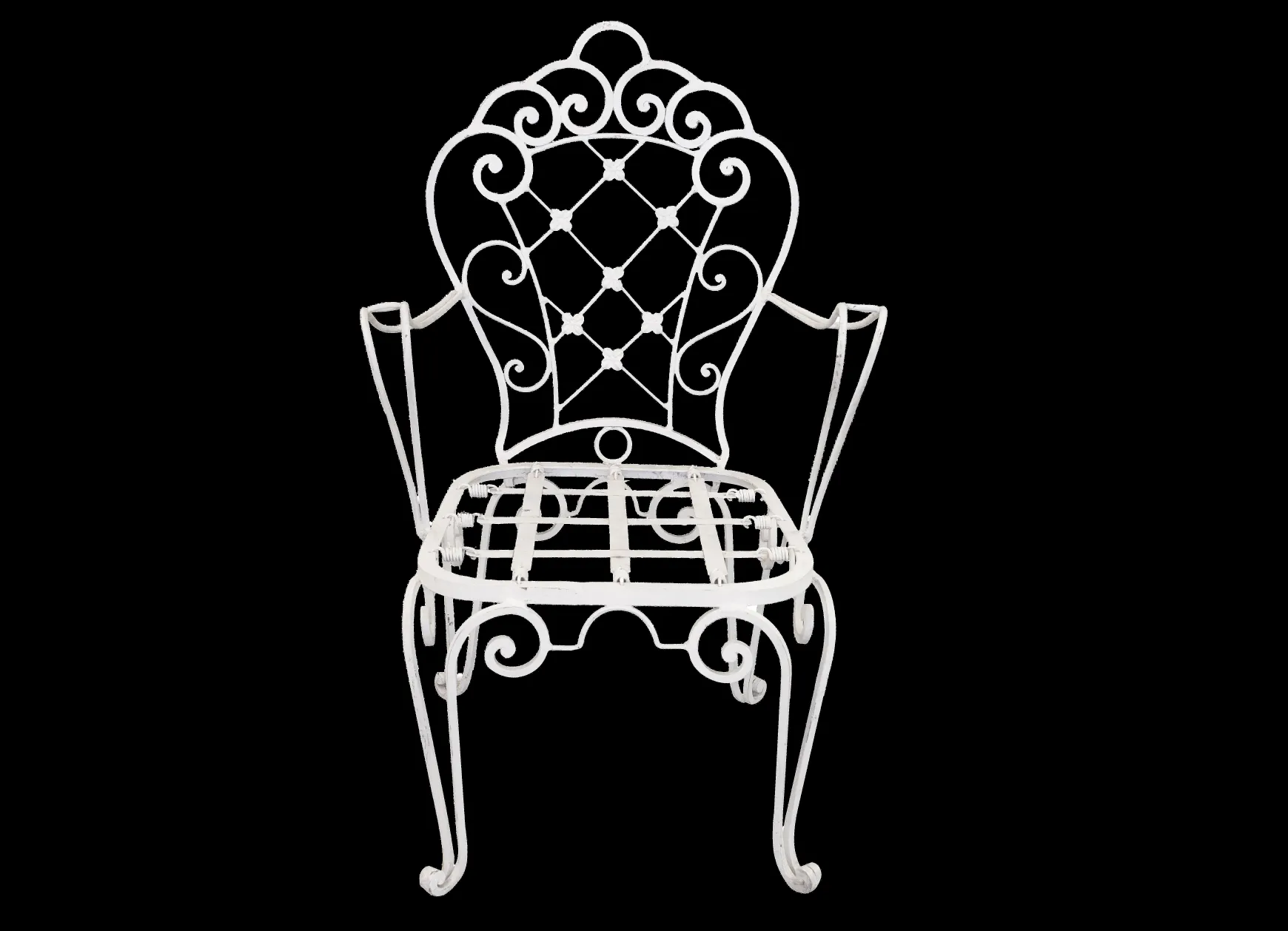 2 poltronas de jardim antigas com design elegante em fundo preto