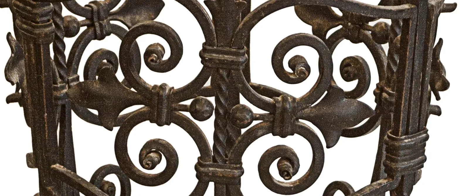 portaombrelli antico con decorazioni a spirale, dettagli artistici