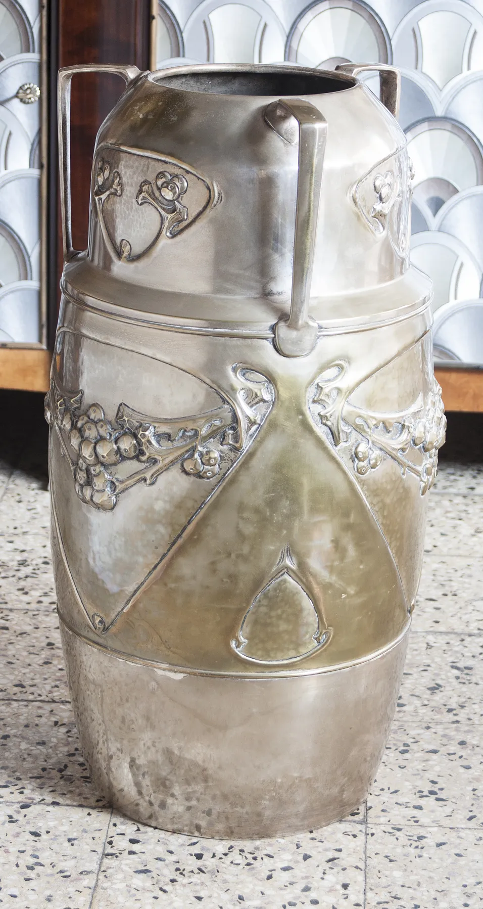 antique kayser umbrella stand decorated with motifs