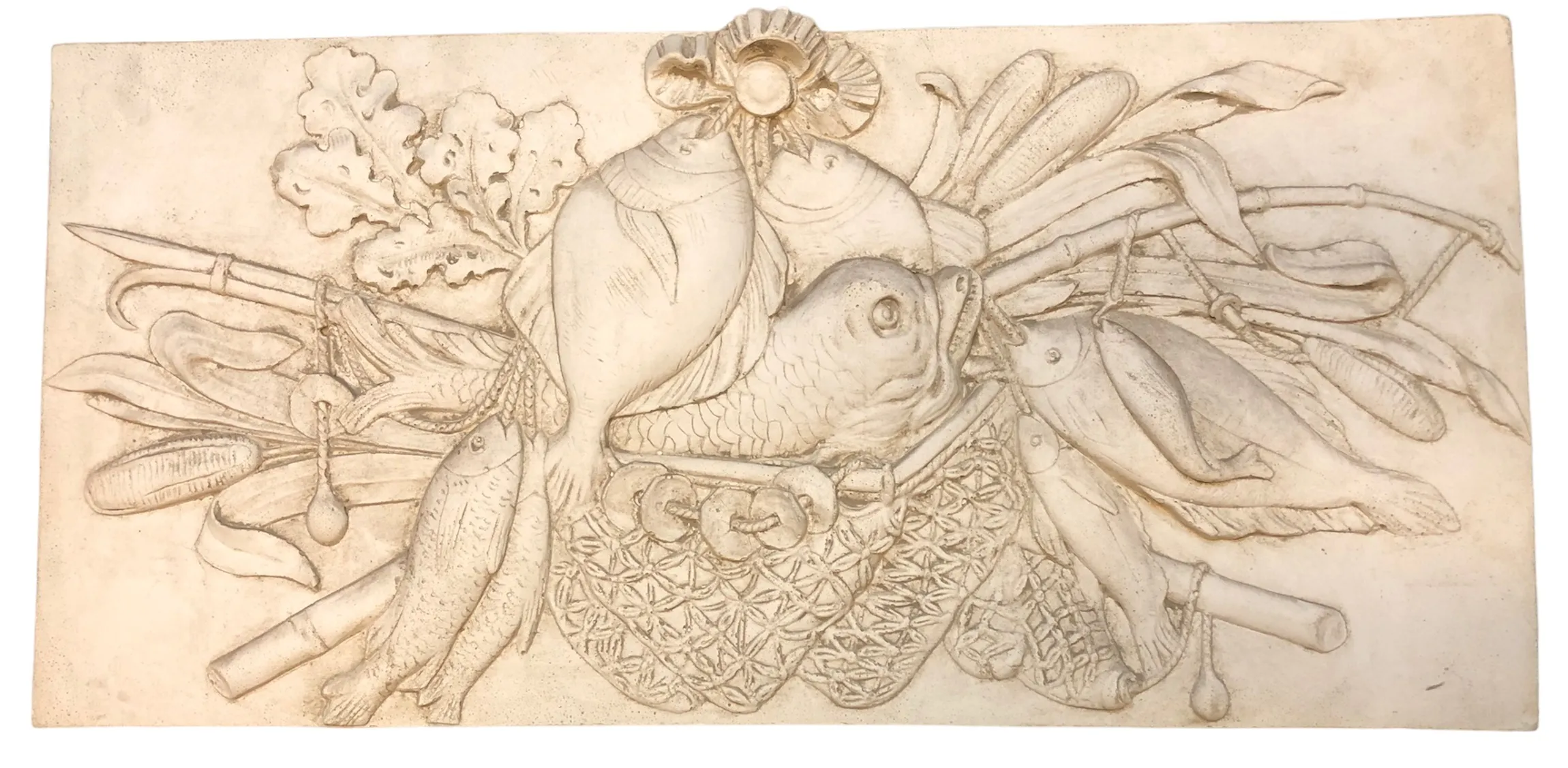 Antike Wandplatte mit Fisch und Pflanzenmuster