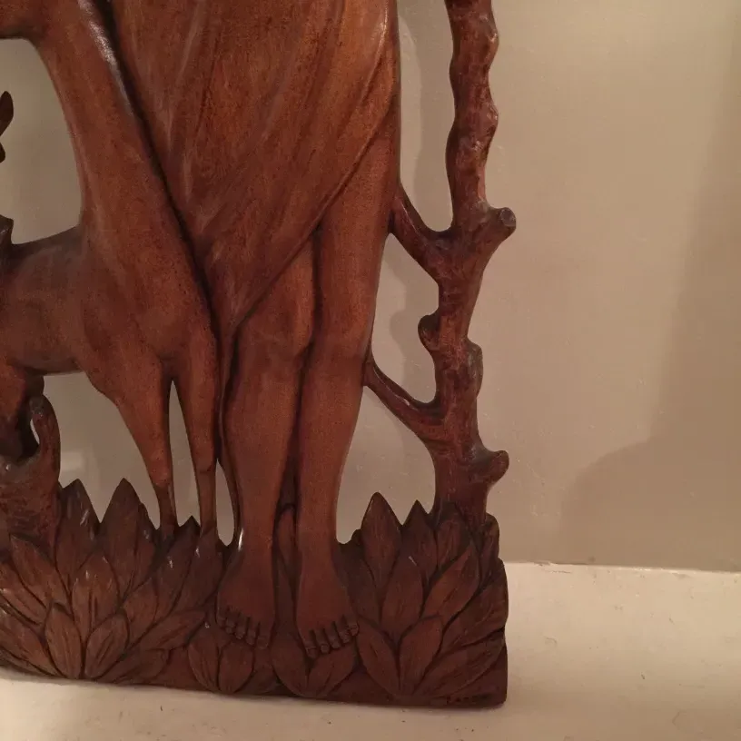 antigua placa de pared con figura humano y ciervo, zadr