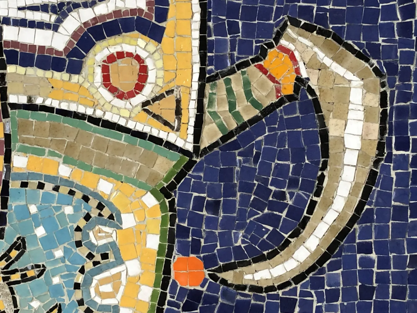 antikes Mosaikbild mit lebendigen Farben und ansprechendem Design