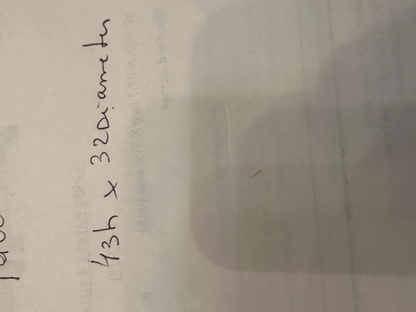 две антикварные настольные лампы с элегантным дизайном