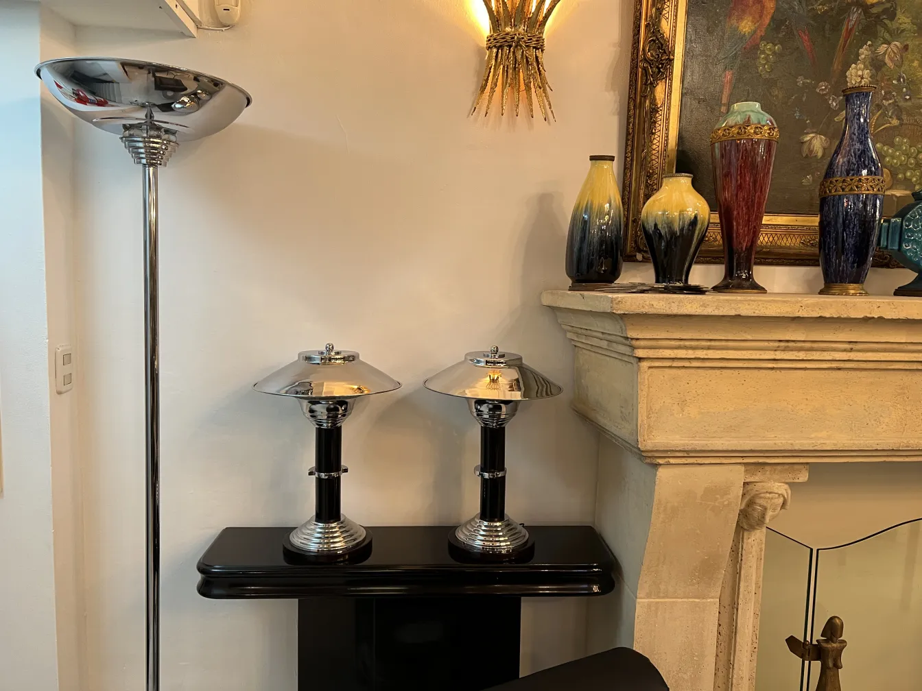 Set of 2 antique table lamps in an elegant setting