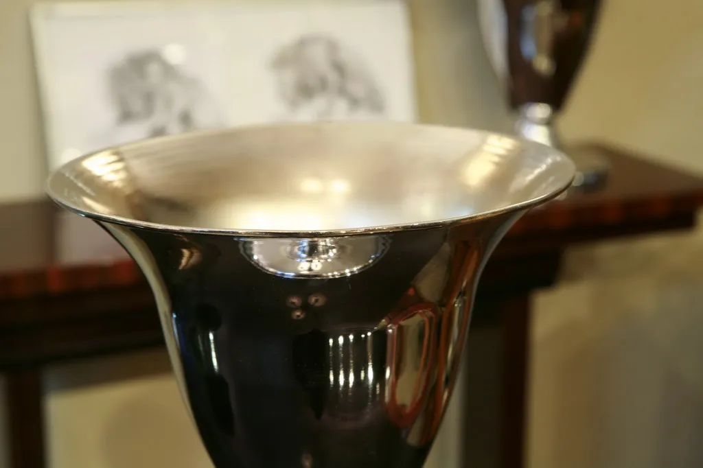 antiguas lámparas de mesa con diseño clásico