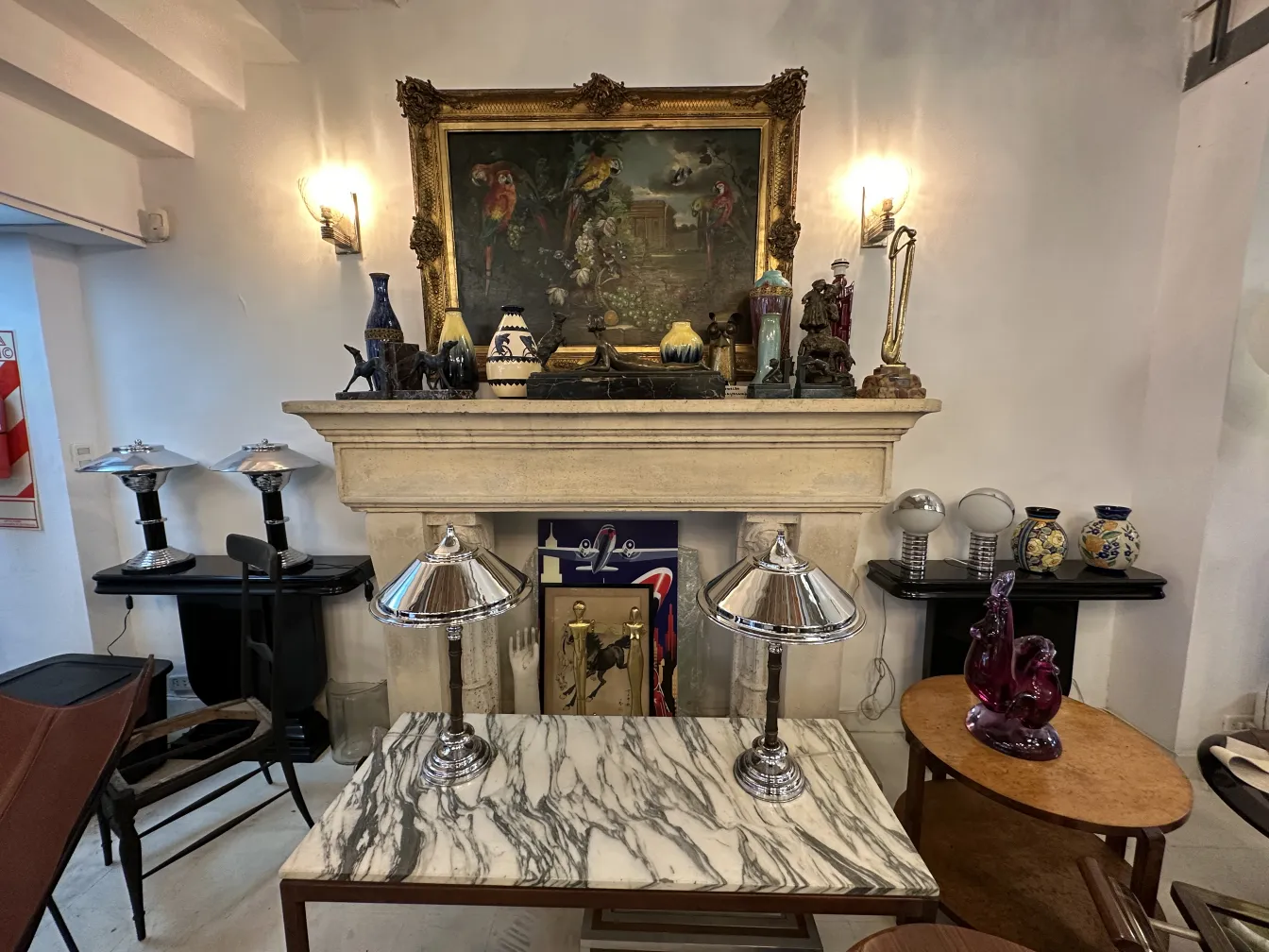 Conjunto de 2 lámparas de mesa antiguas, elegante diseño brillante