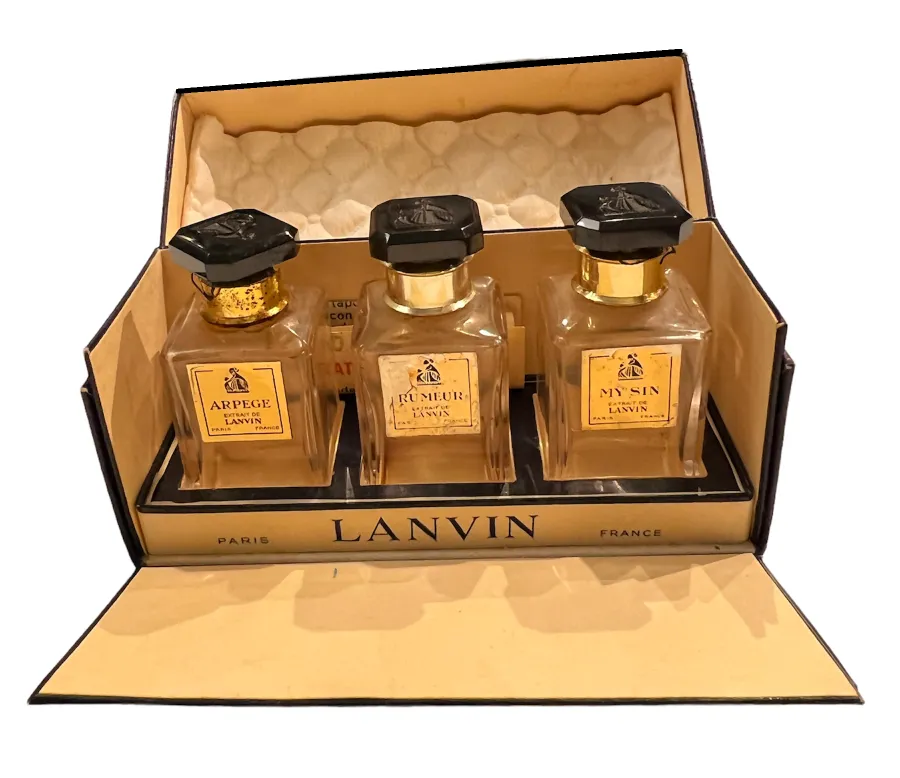 frasco de perfume antigo da Lanvin, três frascos em uma caixa