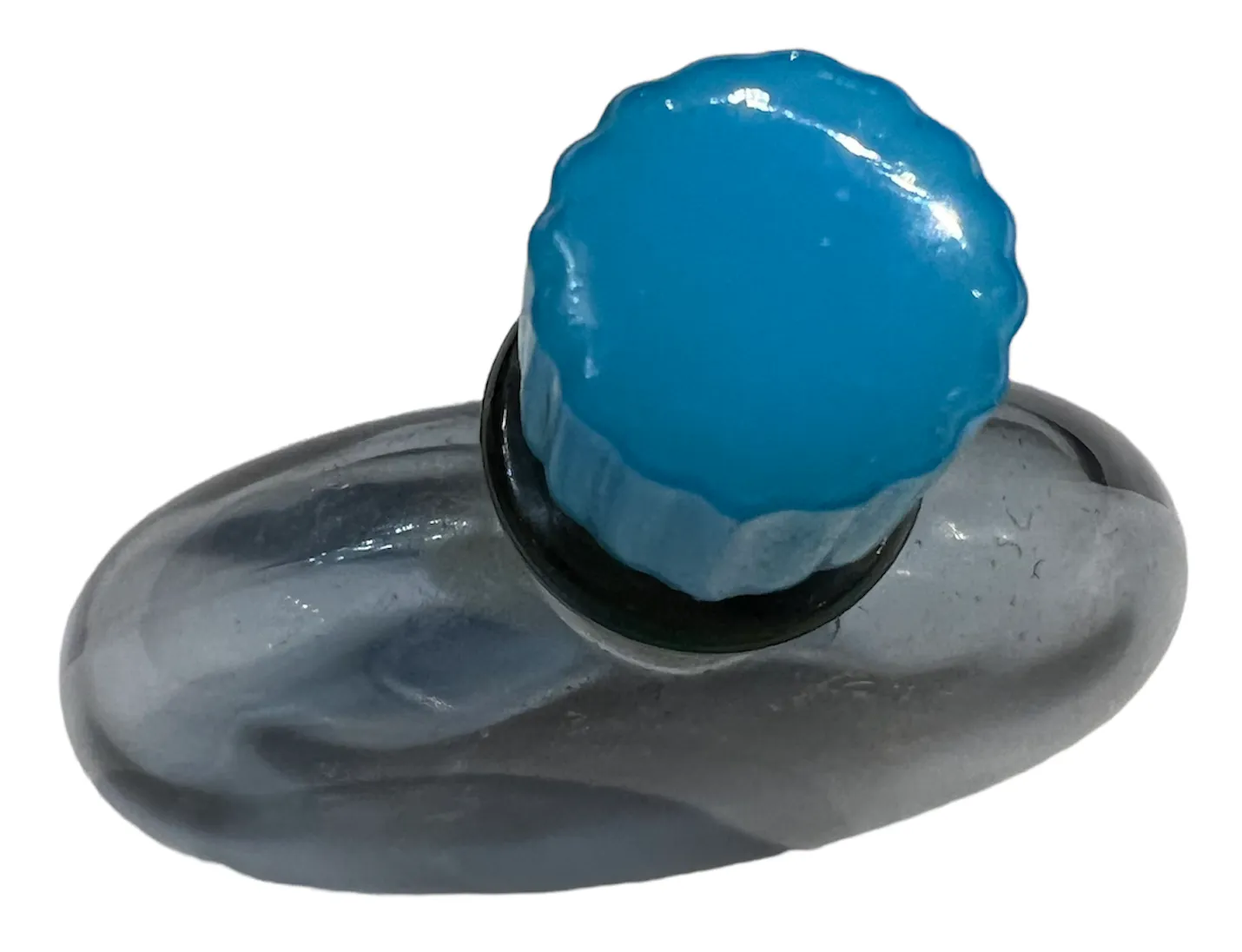 Frasco de perfume antigo com tampa azul e forma oval, elegante