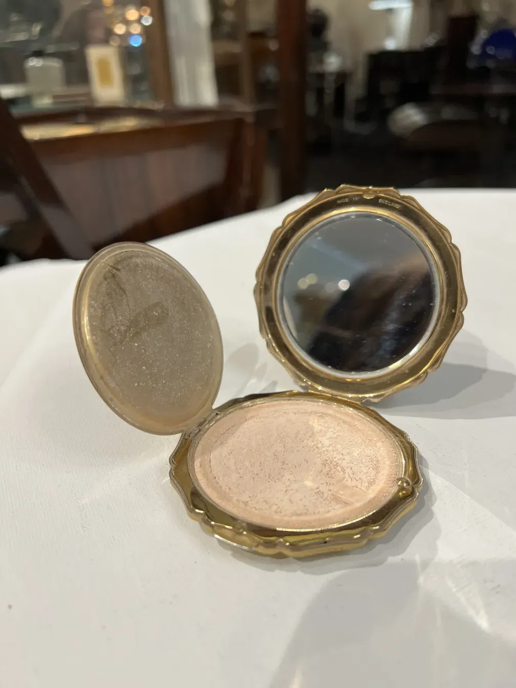 polisseuse ancienne stratton england avec miroir intérieur