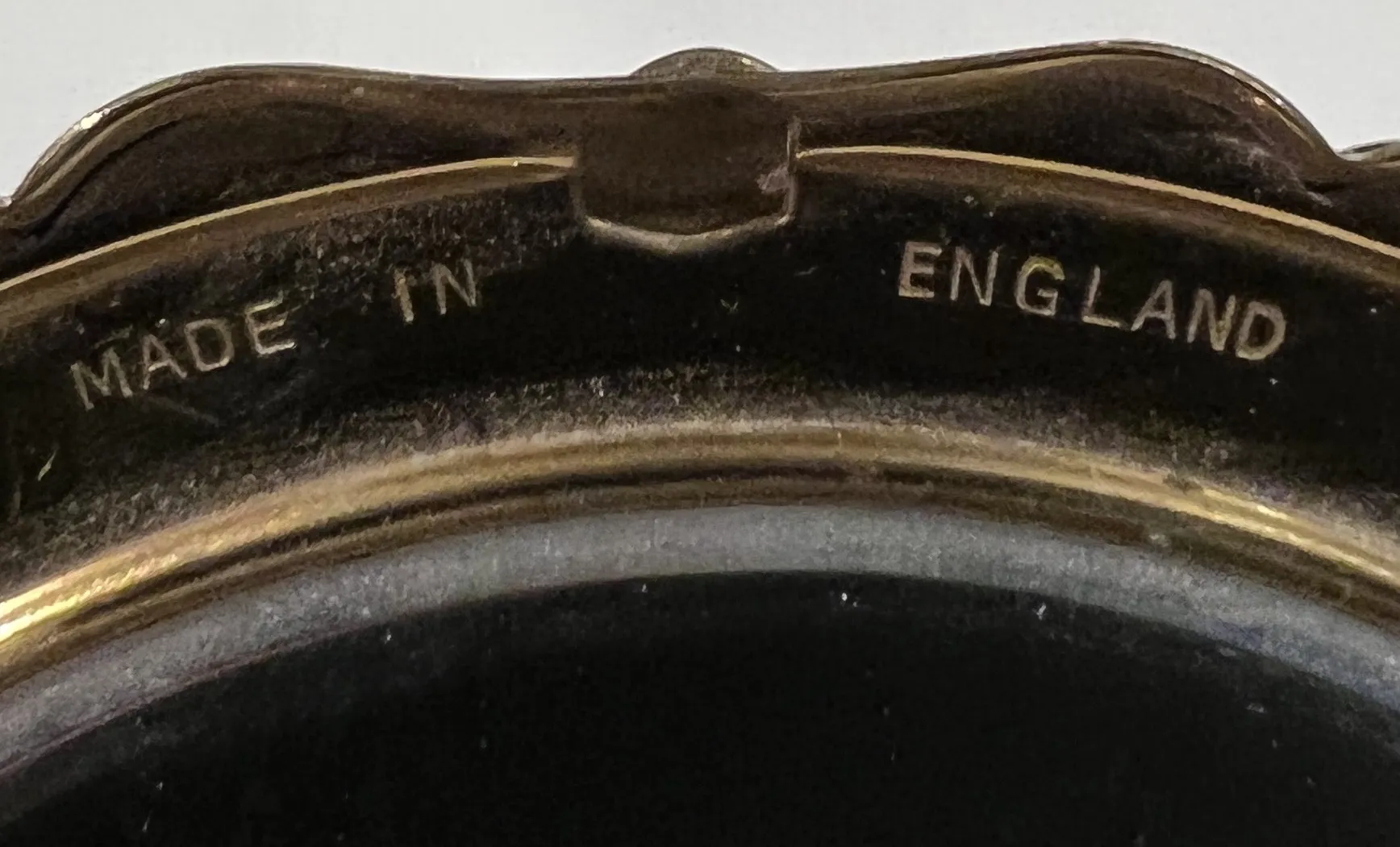 古代 Stratton England コンパクト ゴールドのディテール