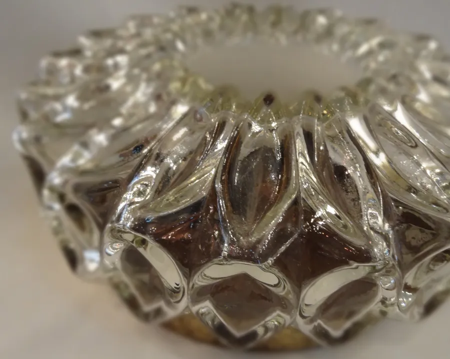 luz de teto antiga com design decorativo elegante