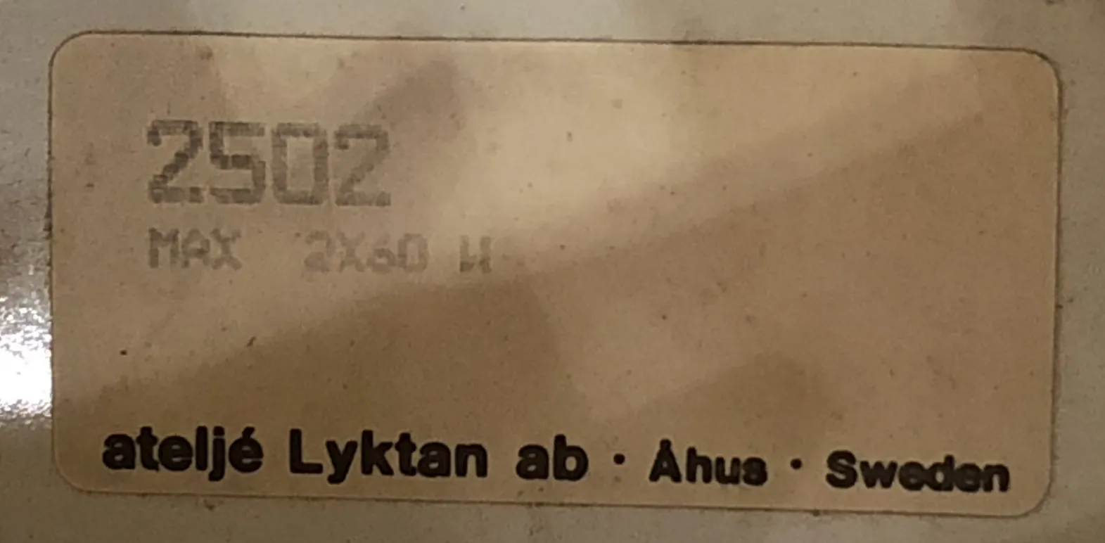 2款古董吸顶灯，经典设计，优雅的环境。