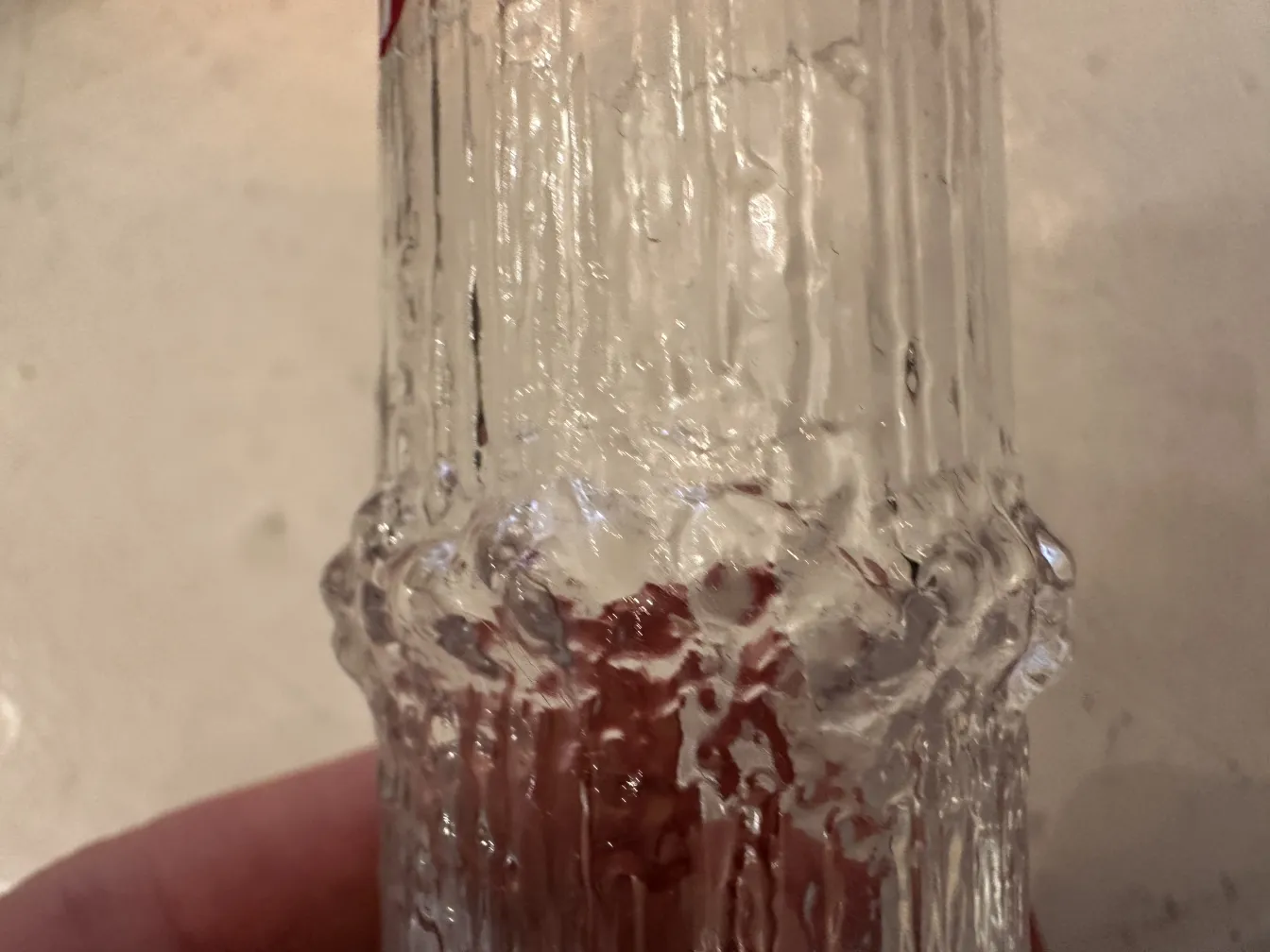 6 clear glasses with classic details, perfect for antique decor.