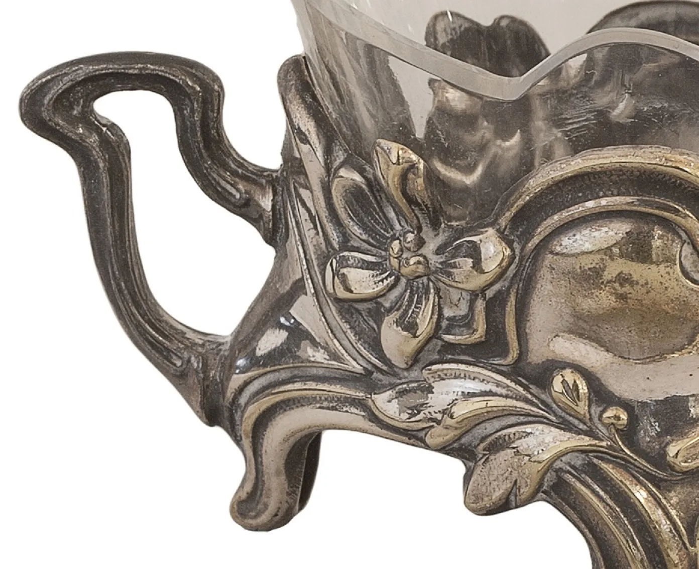 Antike WMF Salz- und Pfefferstreuer mit floralem Muster, Metalldetails.