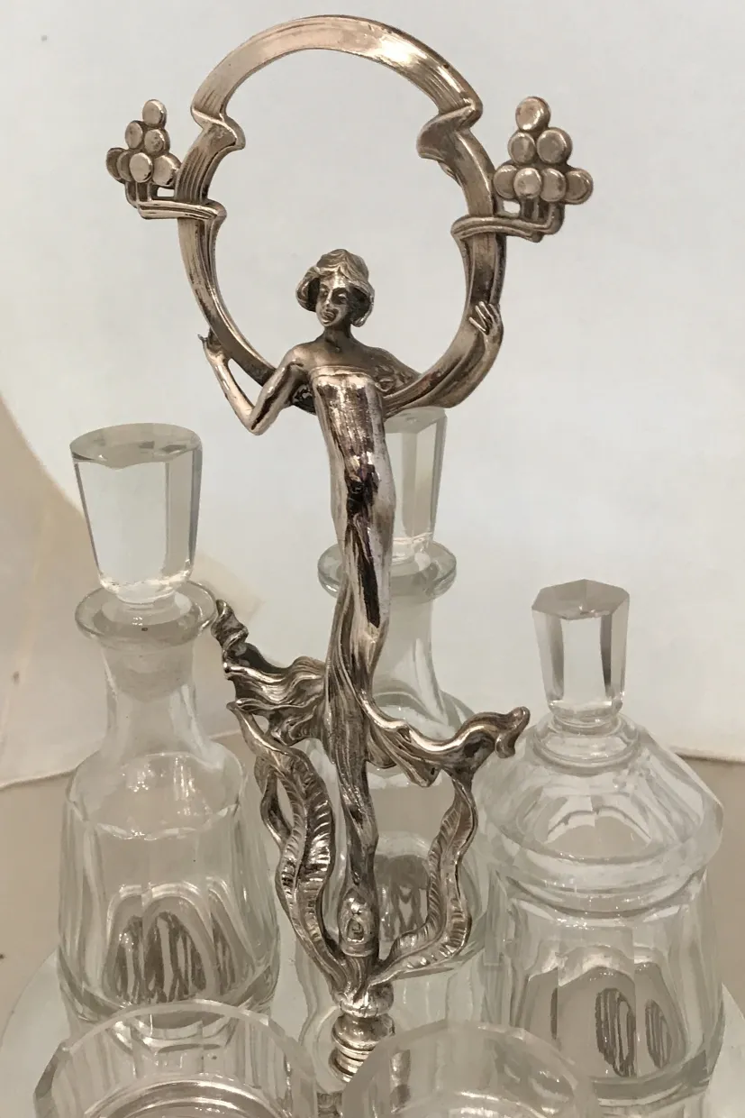 ensemble ancien de salière et poivrière avec huile et vinaigre WMF