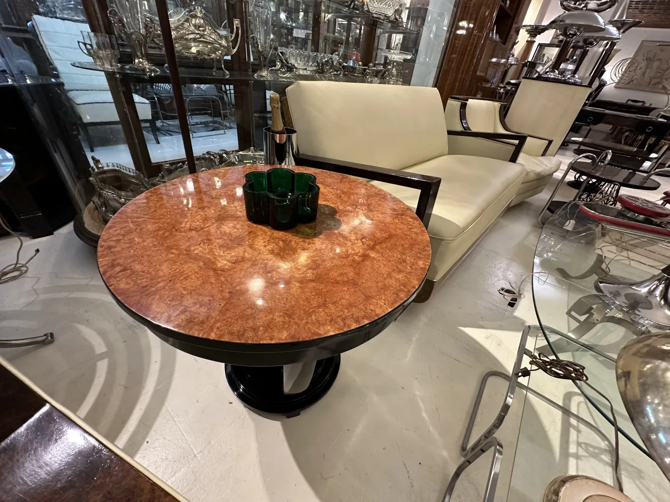 centro de mesa antigo com decoração verde