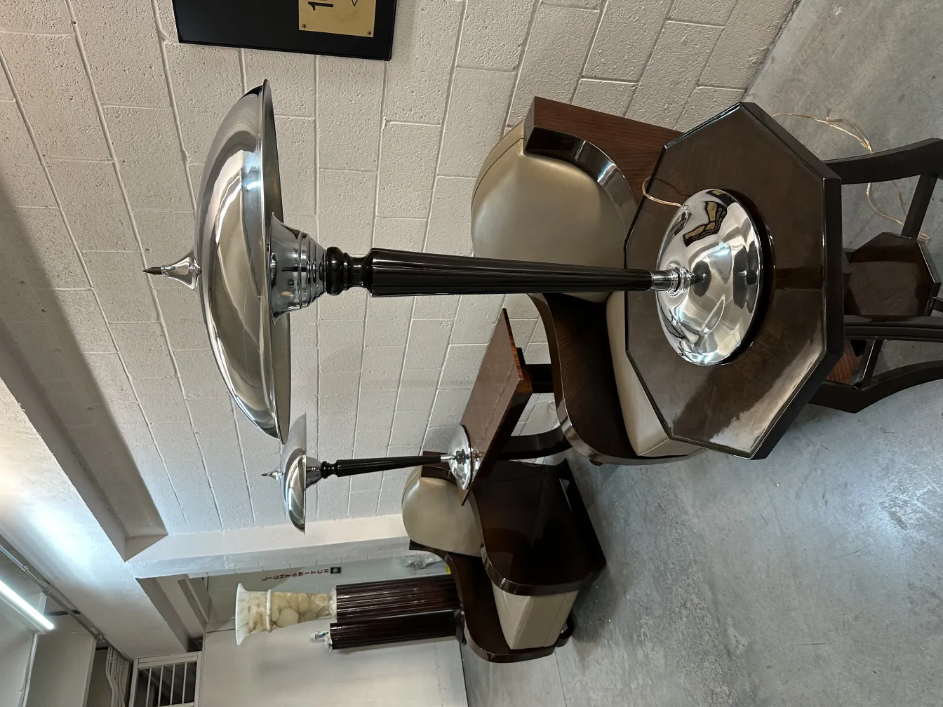 dresuar ancien élégant avec design sophistiqué