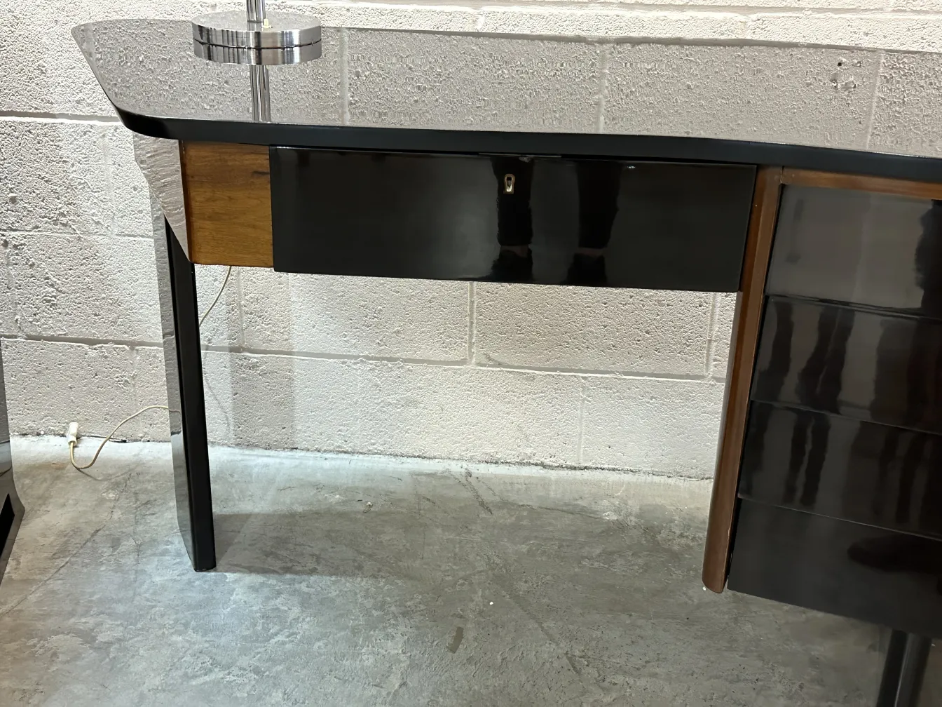 antique desk with elegant and modern design