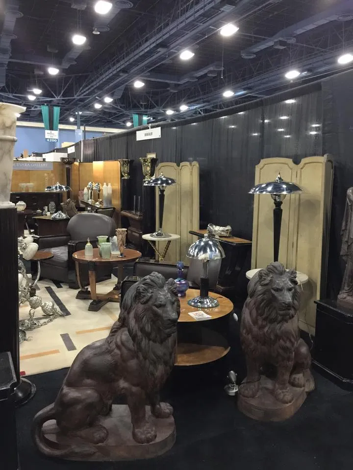 decorative-antique-table-lamps-in-collection-environment