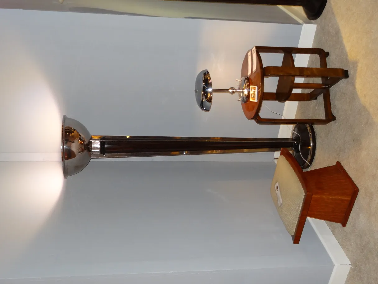 antique table lamp lighting a cozy environment