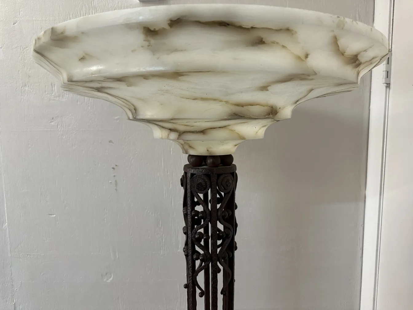 Lampadaires anciens, design élégant et décoratif