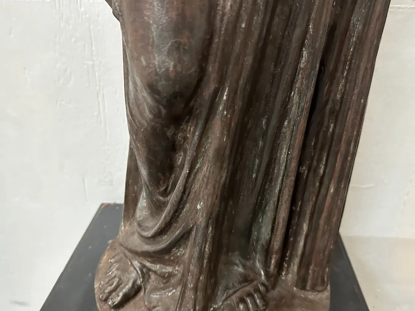 居心地の良い環境に古代装飾の2フロアランプの画像