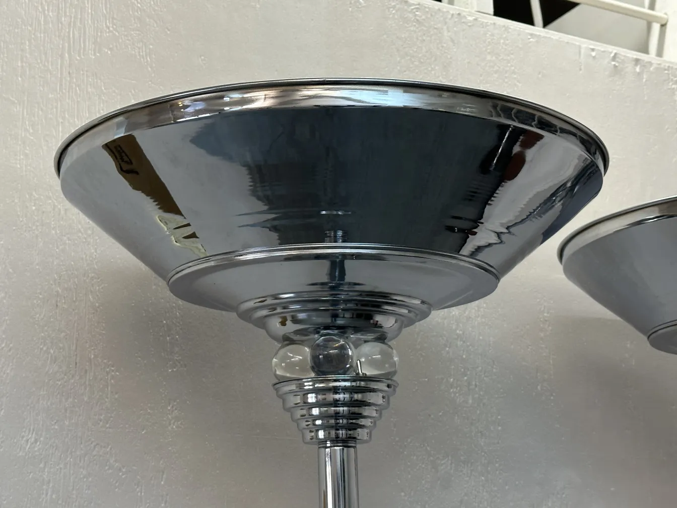 Ensemble de 2 lampadaires anciens au design élégant