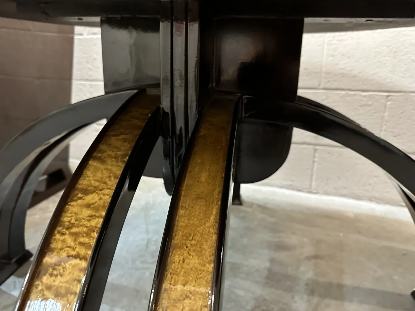 古典茶几，优雅曲线和细节