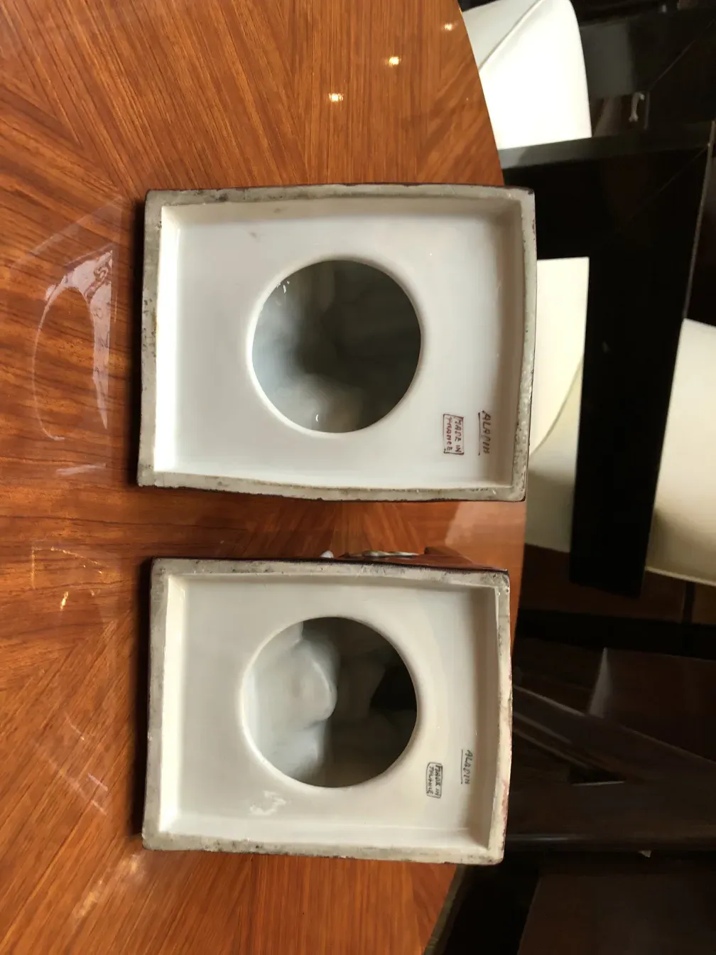 古董书档，独特设计，优雅环境中的展示