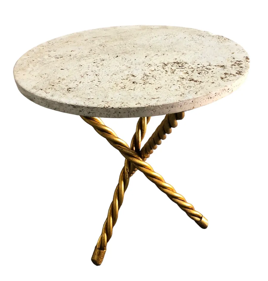 Deux petites tables rondes antiques avec base décorative dorée