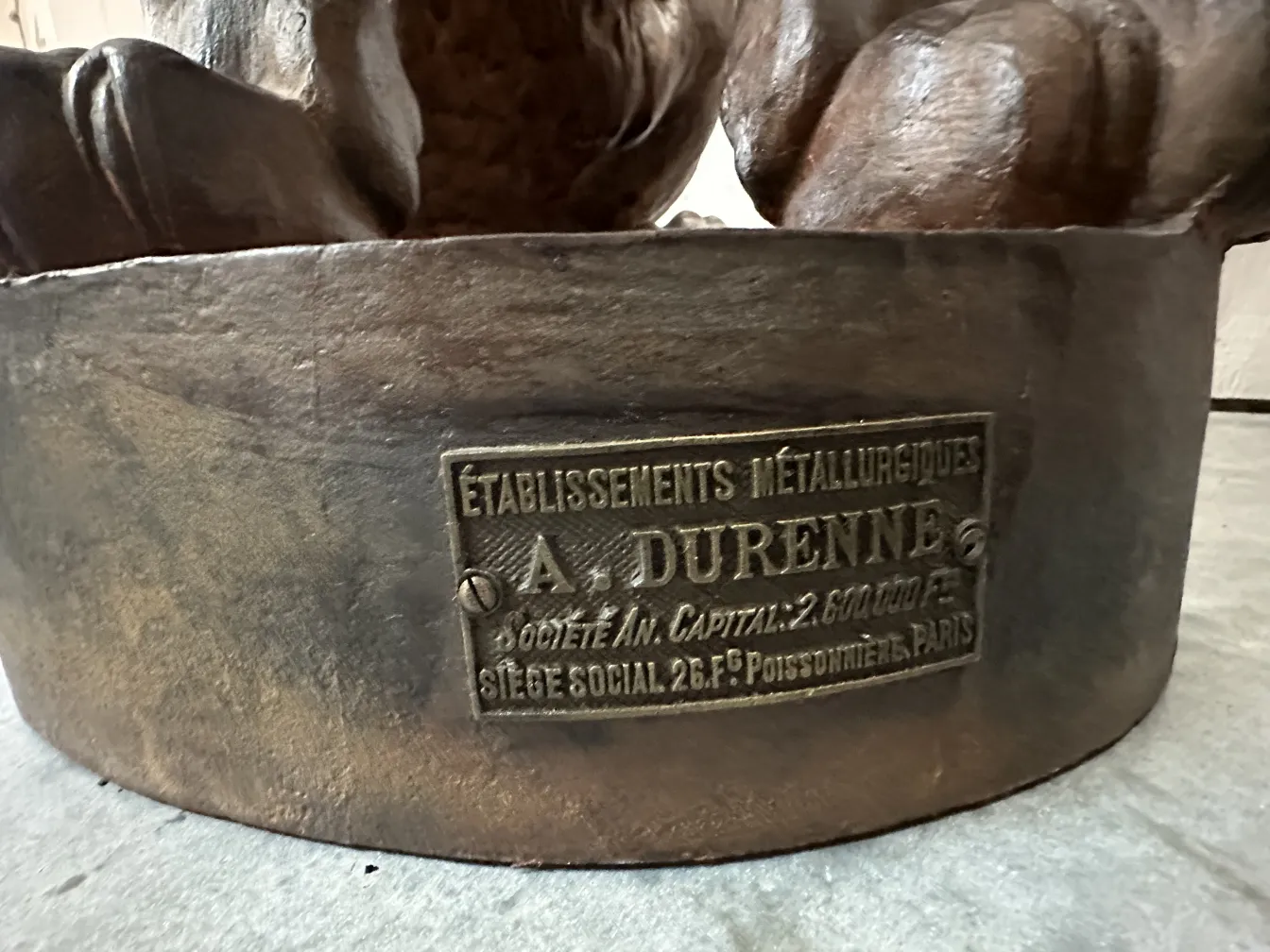 Skulptur von zwei Löwen antiquitäten, Detail des Siegels A. Durenne.