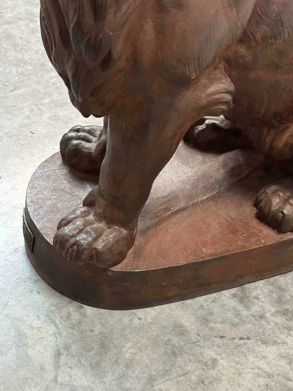 antichità di due leoni, dettagli della base, a. durennee