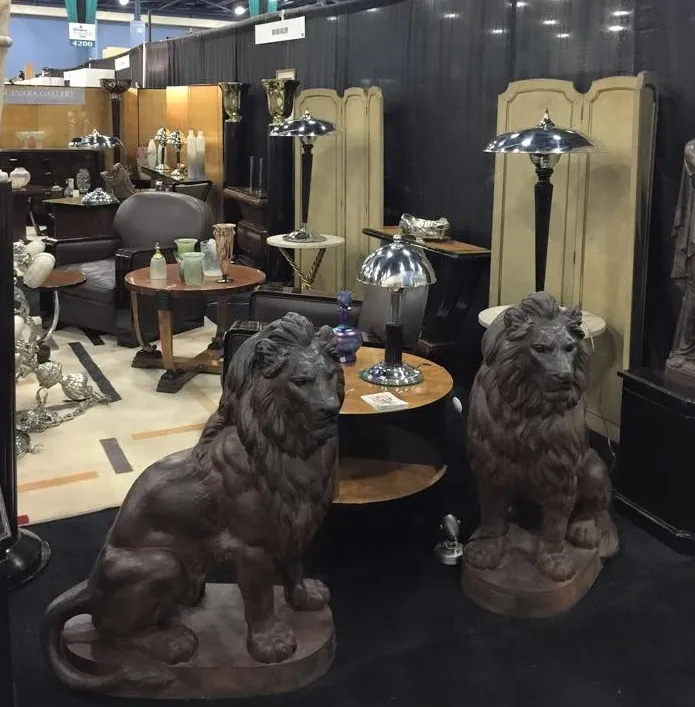 Paraventi antichi in un ambiente elegante