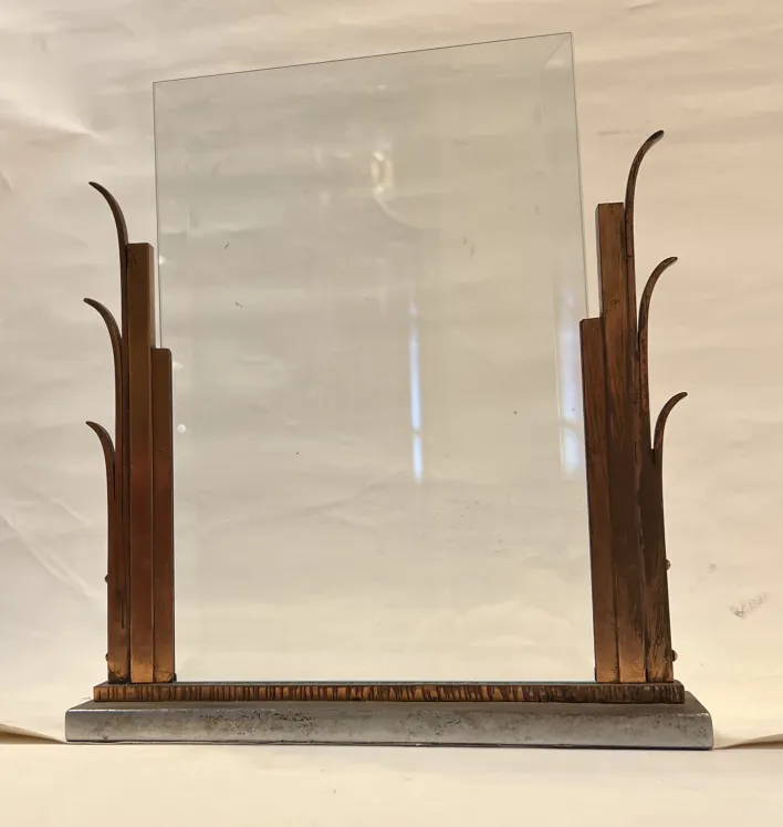 cadre photo ancien avec verre clair et forme élégante