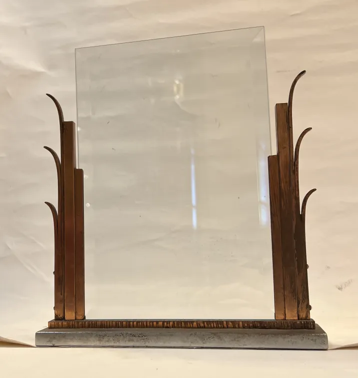 antik eleganter Bilderrahmen mit Design und Ständer