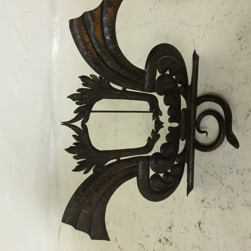 portarretrato antiguo con decoración elaborada, marco artístico