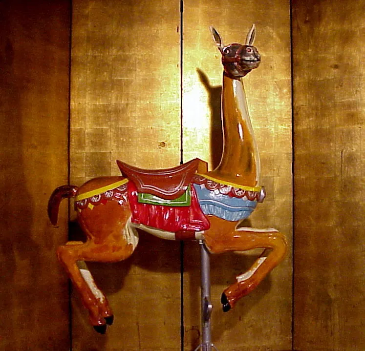Figure de lama antique, couleur brune avec décorations