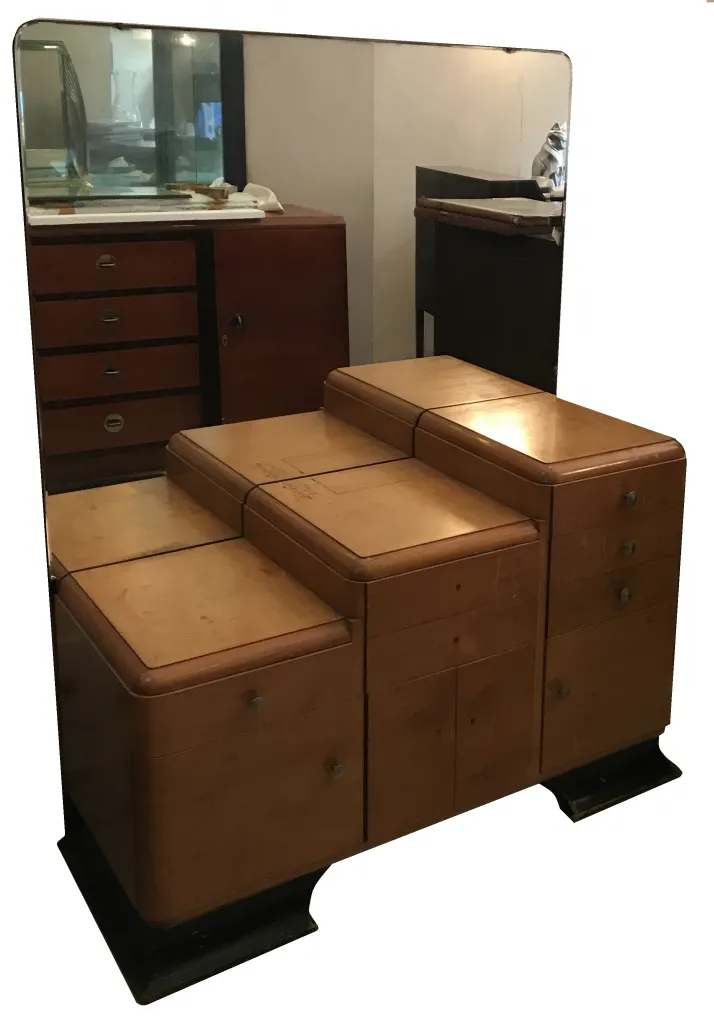 antique art deco dressing table with mirror and four drawers, elegant design