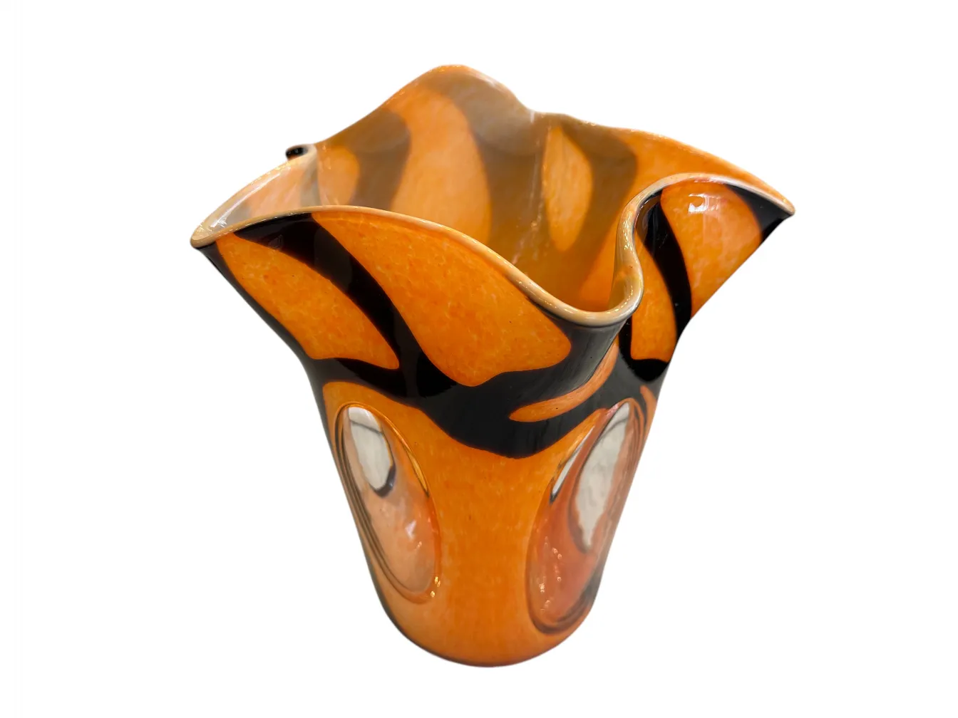 florero antiguo con diseño en naranja y negro