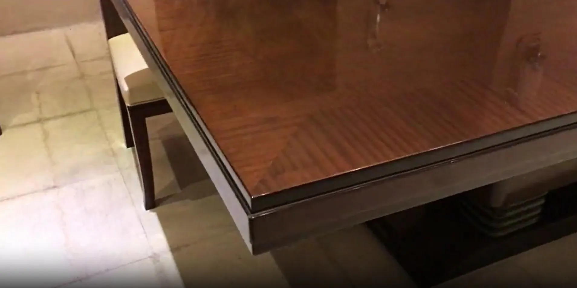 mesa de comedor antigua para 10 personas con sillas