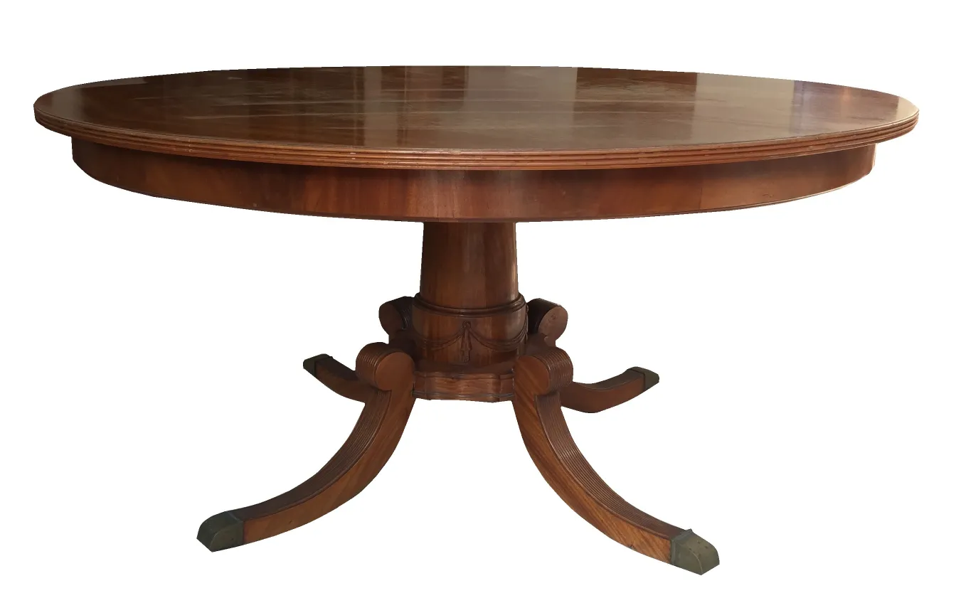 Antique dining table for 8 to 6 people, round shape.