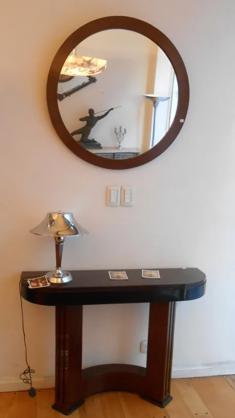 zwei antike konsolentische art deco mit lampe und rundem spiegel