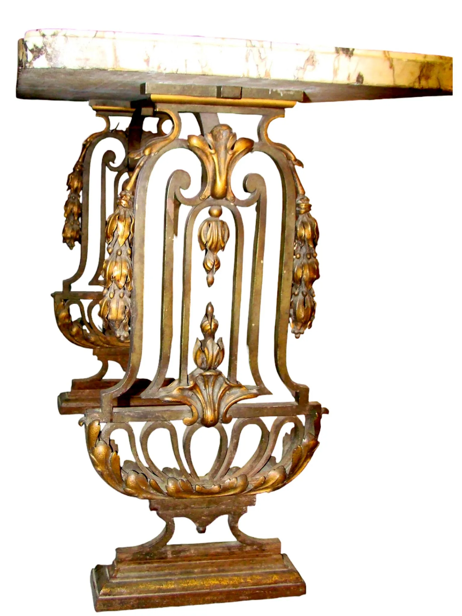 table console antique avec détails ornés