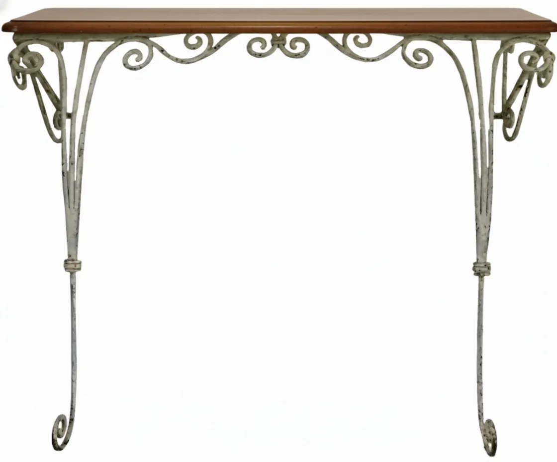 Console ancienne avec un design élégant et des lignes courbes.