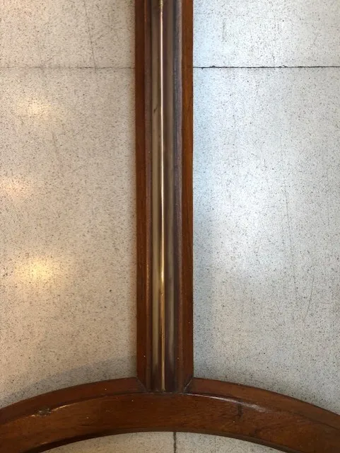 table ancienne Fontana Arte pour huit personnes, dans un cadre élégant