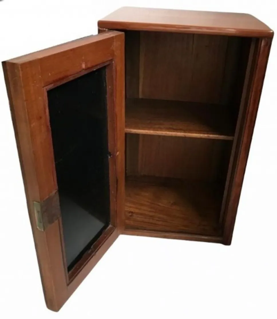 comodino antico art deco con porta e ripiano interno