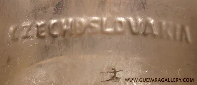 Fermalibri antichi con marchio di Cecoslovacchia.