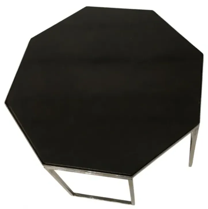 Tavolino da caffè antico ottagonale con design unico ed elegante.