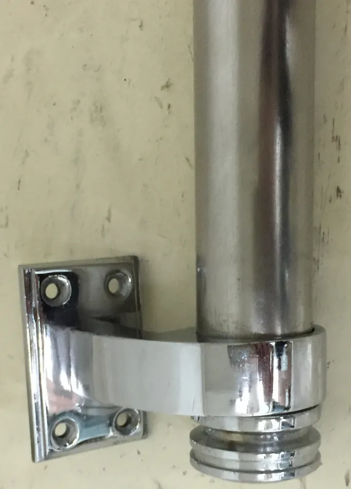 tirador de puerta antiguo de estilo Art Deco, brillante, con soporte