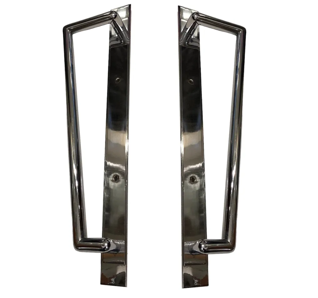 Antique door handles with a modern design in context